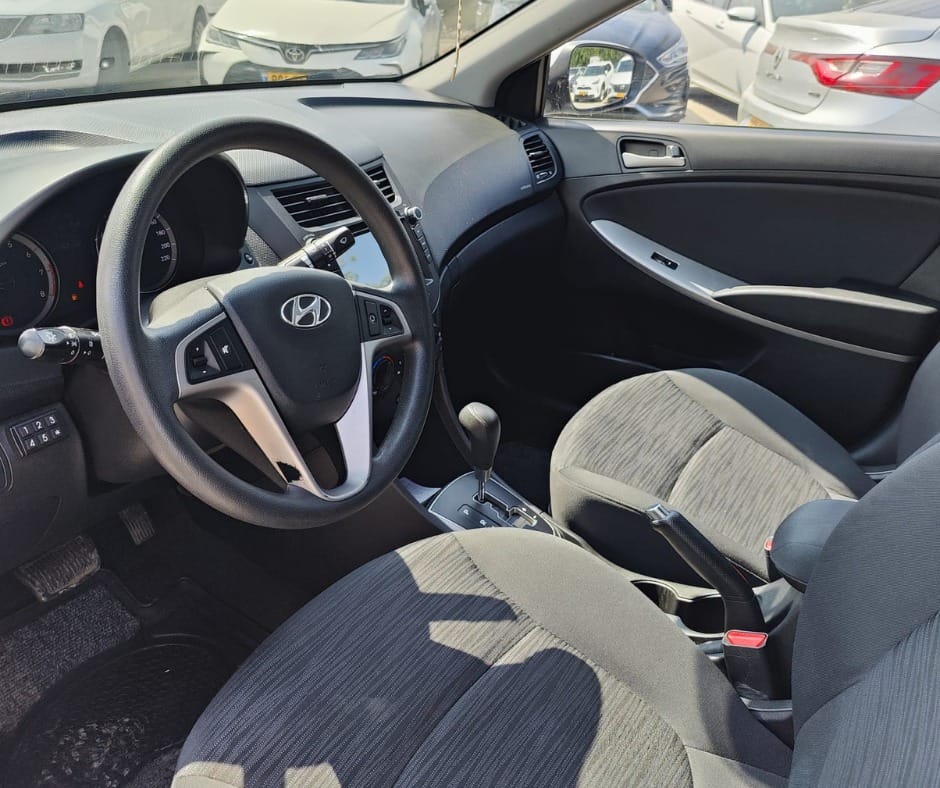 יונדאי I25 יד שניה