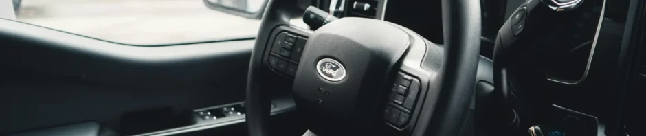 חלק קדמי מושב נהג ברכב יוקרה של ליסינג