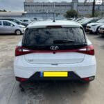 יונדאי i20 2023 לבנה - צד אחורי