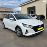 יונדאי i20 2023 לבנה - צד ימין