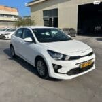 קיה ריו לבנה 2023 חזית ימין