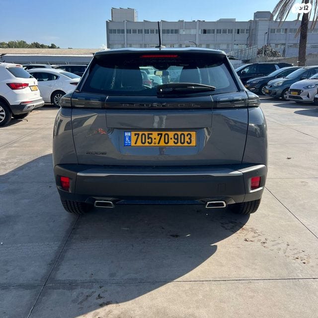 פגו 2008 שנת 2024 אחורי