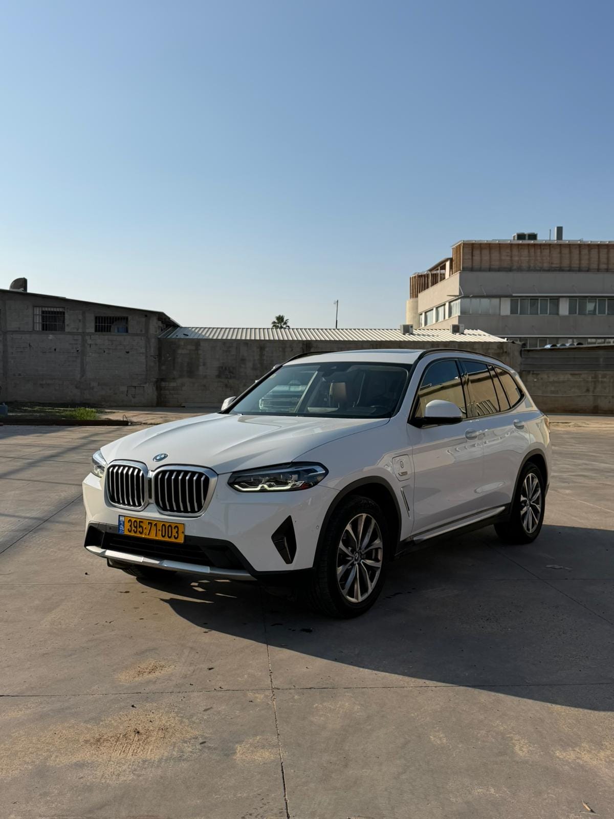 BMW X3 לבנה חזית שמאל