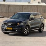 סורנטו 2022 שחורה חזית שמאל