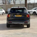 סורנטו 2022 שחורה אחורי